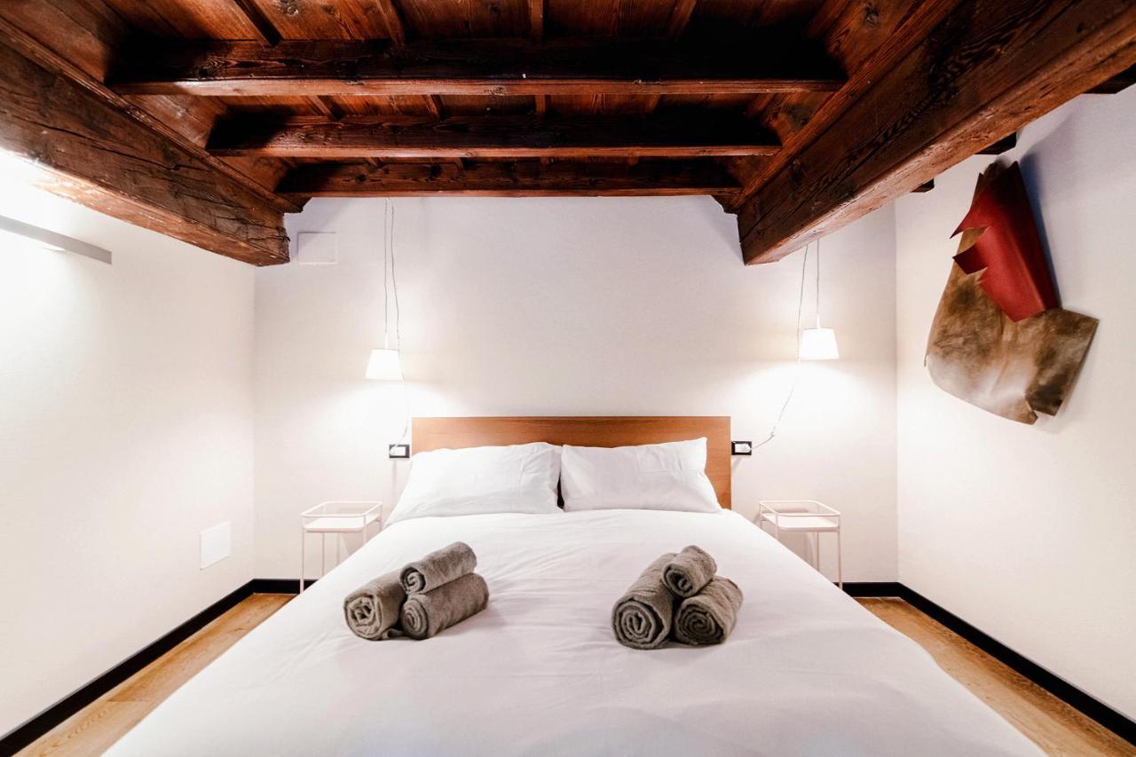 Palazzo Del Pero - The House Of Travelers Apartment Como Exterior photo